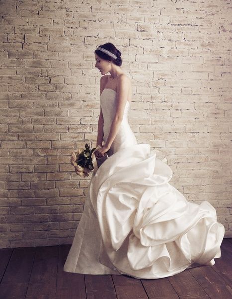 ボリュームたっぷり立体感♡イタリア最高級ブランドAntonio Rivaのドレスに感動♡にて紹介している画像