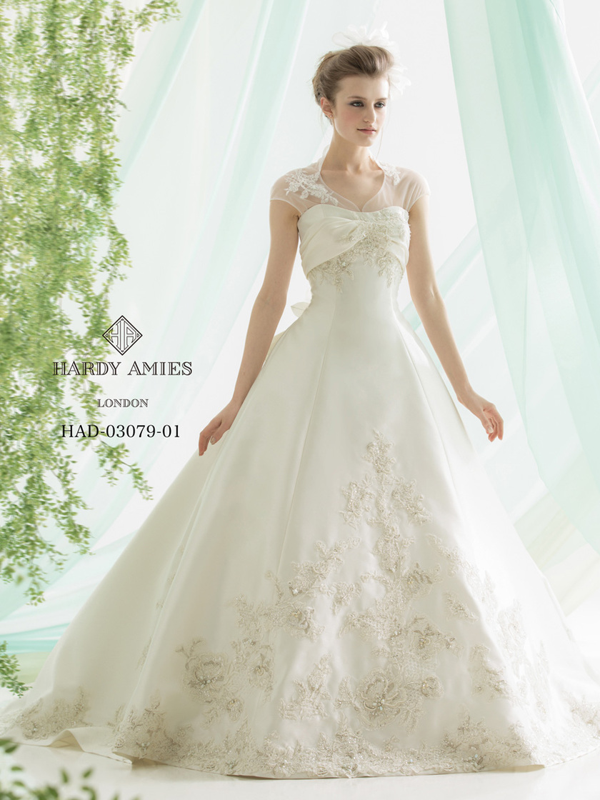 英国女王御用達ドレスメーカー＊HARDY AMIESのウェディング
