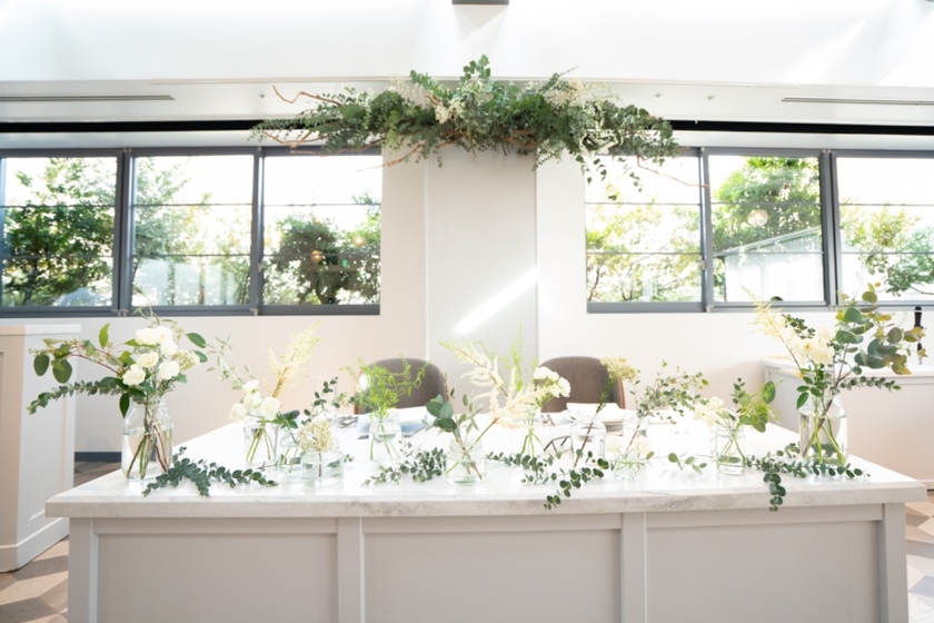 A "Green" Themed Wedding♡ Beautiful Simple & Elegant Adult Coordinationにて紹介している画像