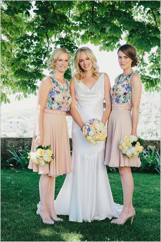 Gathering an Abundance of Adorable Floral Dresses in a Casual Style♡にて紹介している画像