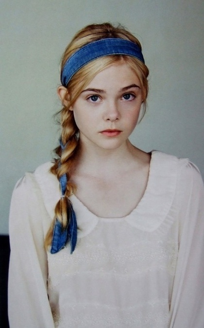 Cute Braided Ribbon Hairstyles with an Antique Touch ♡ Special Featureにて紹介している画像