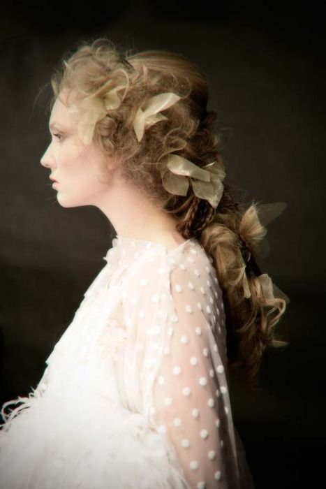 Cute Braided Ribbon Hairstyles with an Antique Touch ♡ Special Featureにて紹介している画像