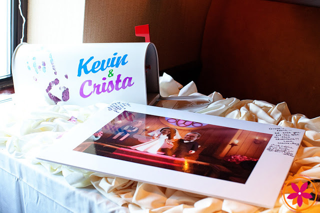 Let's Go on an Adventure! A Cute Wedding Inspired by Carl Fredricksen ♡にて紹介している画像