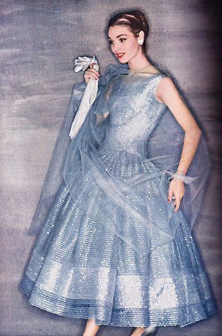 The Pursuit of Elegance: Vintage Dior Dresses That Bring Happiness Just by Looking at Them ♡にて紹介している画像