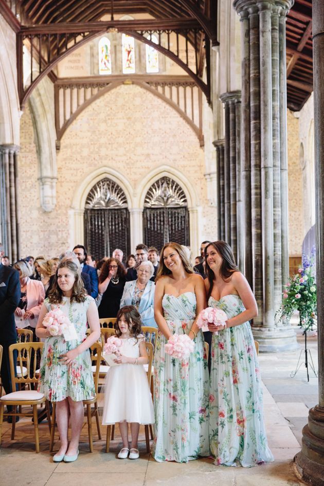 Gathering an Abundance of Adorable Floral Dresses in a Casual Style♡にて紹介している画像