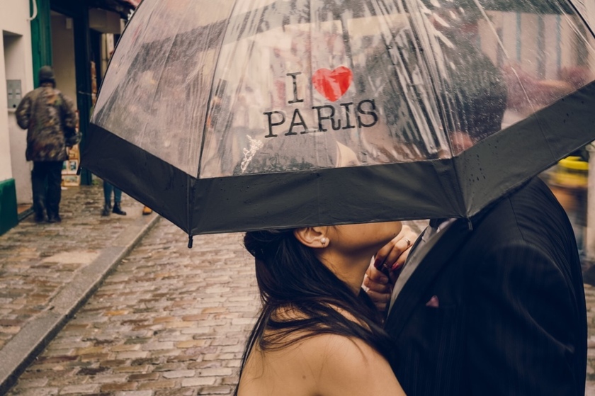 Rainy Days, Happy Brides: Did You Know That Weddings in Gloomy Weather Bring Happiness?にて紹介している画像