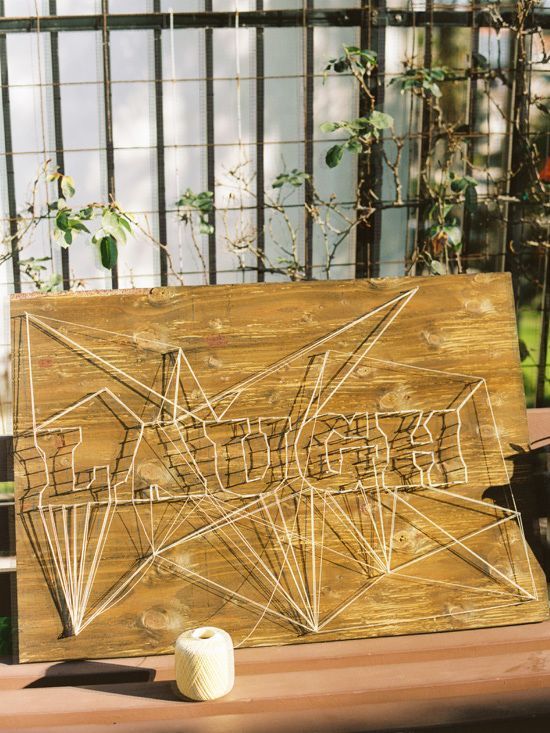 Chic and Handmade: A Collection of Stylish Welcome Board Design Ideas Inspired by International Trends♡にて紹介している画像