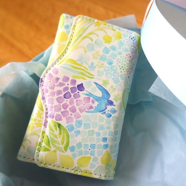 "Two Mothers This Year: 11 Unique Mother's Day Gifts to Cherish in These Times"にて紹介している画像