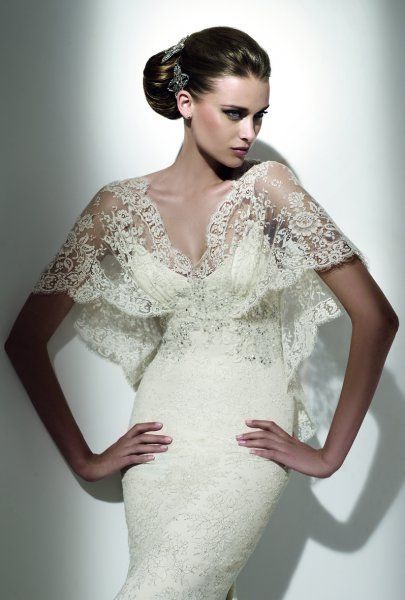 "Spain's Proudly Premier Brand 'Pronovias' - Captivating the World with Unmatched Quality!"にて紹介している画像