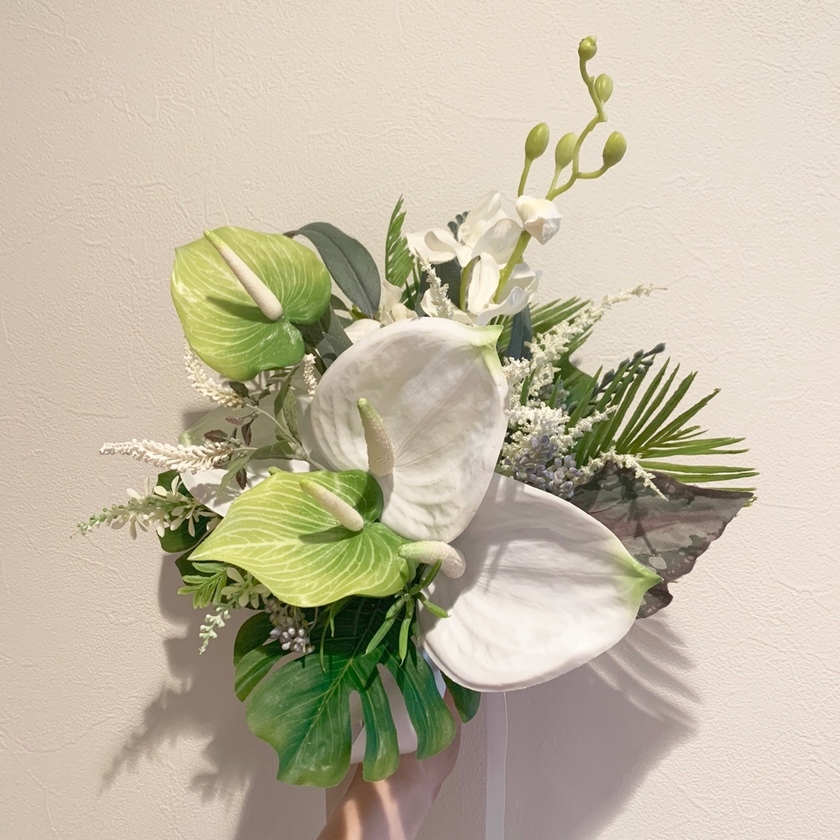 フェイクっぽく見えないのはどれ？造花感のある造花と、そうじゃない造花の差は？にて紹介している画像