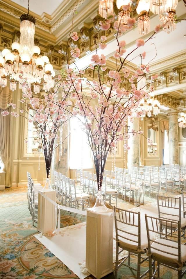 季節限定!春のピンクに包まれた、桜満開の結婚式にうっとり♡にて紹介している画像