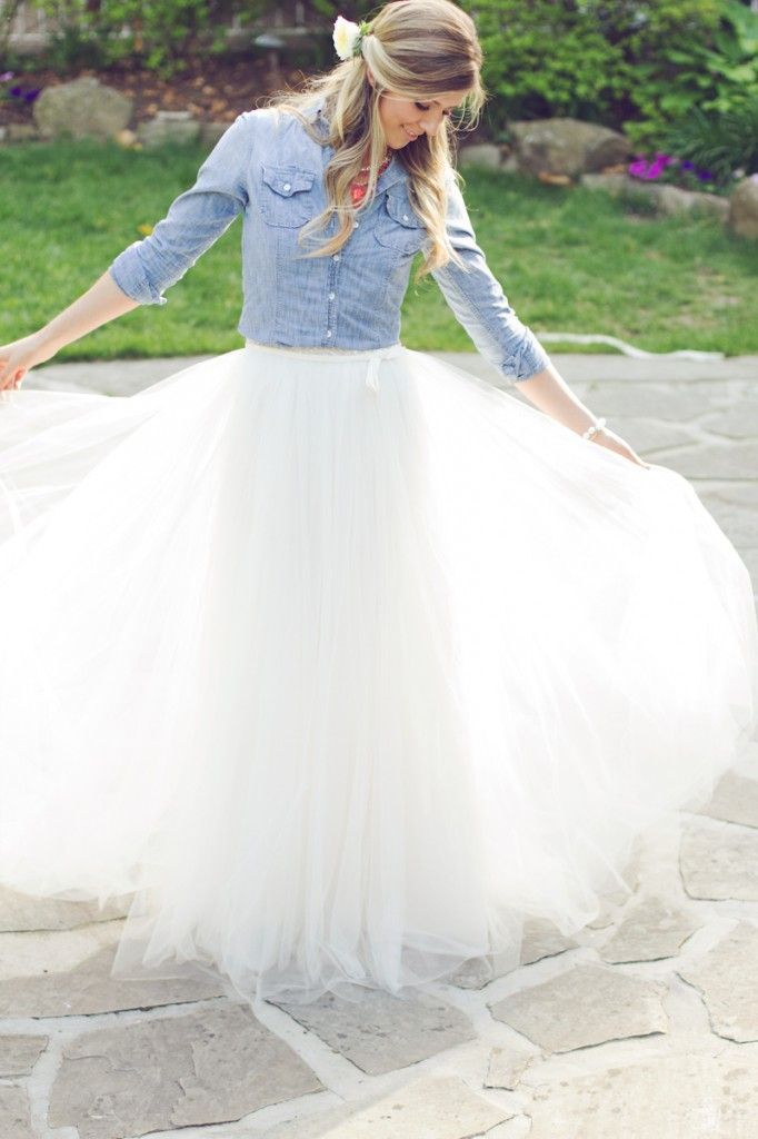Classic Stylish Bride Coordination: Make Your Fluffy Dress Even Cuter with a 'Plus One'! ♡にて紹介している画像