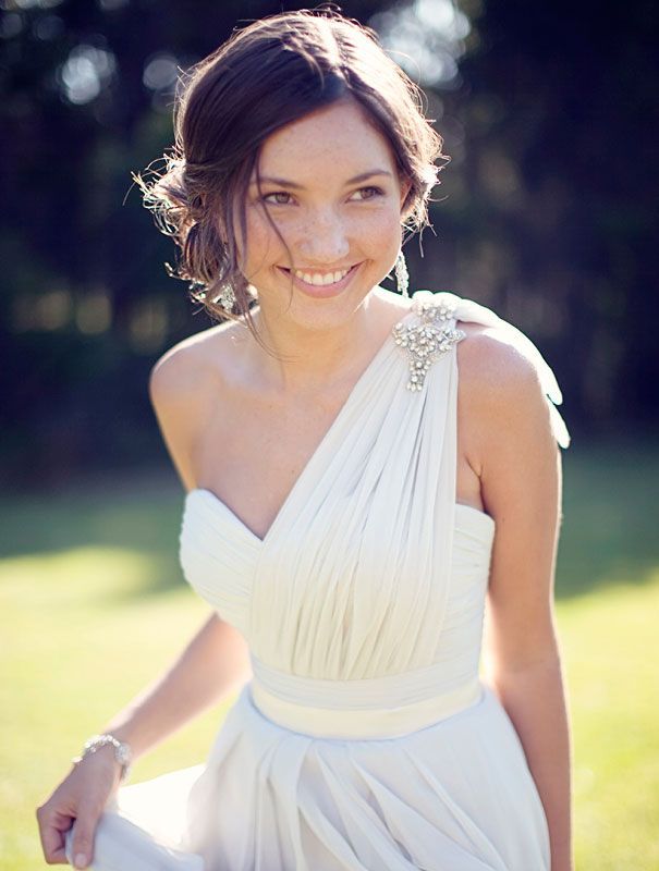 Adorable Shoulder Details: A Collection of Gorgeous Dresses ♡にて紹介している画像
