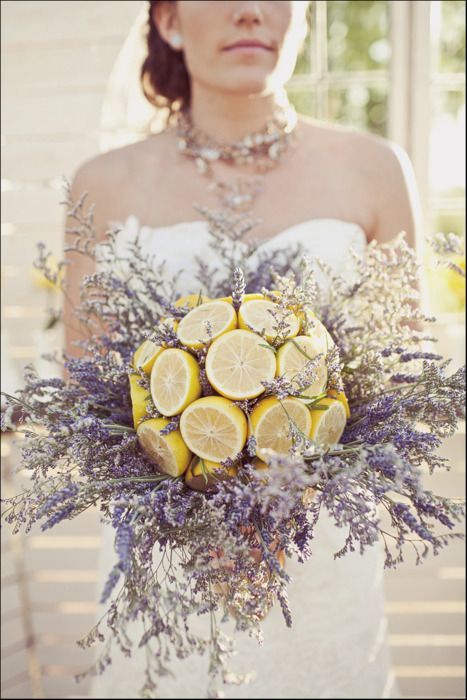 Popular Abroad: The Stylish "Farmers' Bouquet" Made with Fruits and Vegetables♡にて紹介している画像