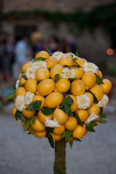 Popular Abroad: The Stylish "Farmers' Bouquet" Made with Fruits and Vegetables♡にて紹介している画像
