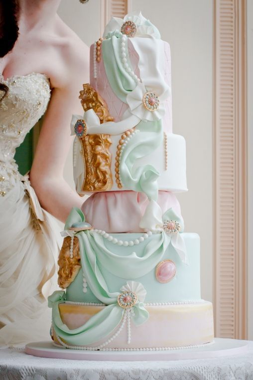 Artistry with Sugar! Luxurious and Artistic Weddings with Sugar Cakes ♡にて紹介している画像