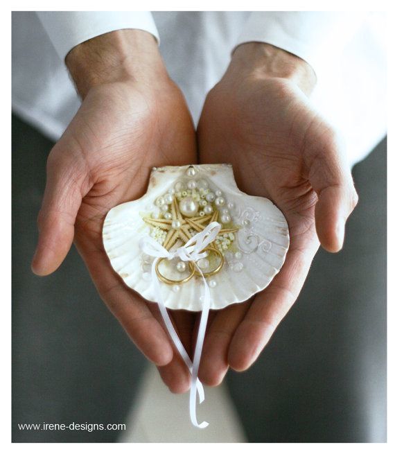 "Summer Wedding 'Summeridge'! A Heartwarming Marine-Themed Celebration by the Sea"にて紹介している画像