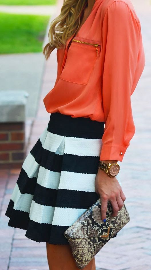 コーラル×ネイビーがはっとする可愛さ♡ケーキもテーブルデコもファッションも♡にて紹介している画像