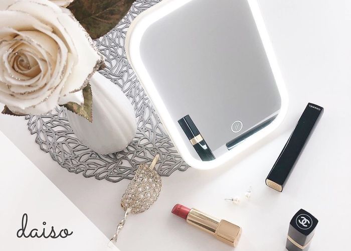 500円 新しくなった ダイソーの幻の女優ミラーがリニューアルして登場 Marry マリー