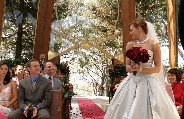 Stunning Chapel Weddings: Top 4 Most Popular Churches Around the World♡にて紹介している画像