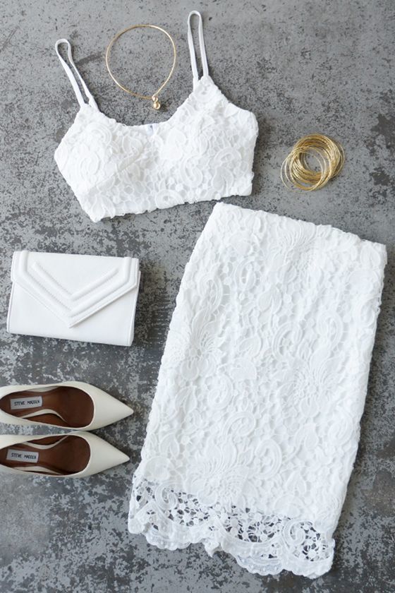 The Anticipation of a Trend: Adorable and Elegant Two-Piece Wedding Dresses ♡にて紹介している画像