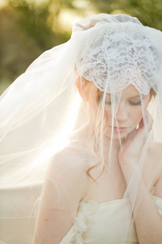 A Romantic 'Veil' Catalog for Stylish Brides by Type♡にて紹介している画像