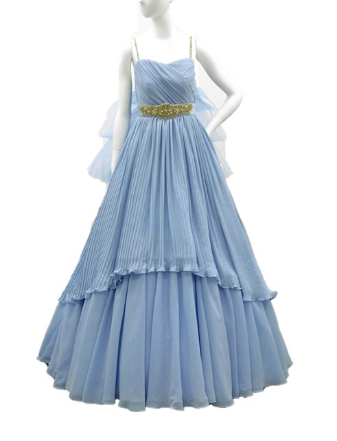 Special Dress Inspired by "Cinderella" from JILL STUART White is Here! ✨にて紹介している画像