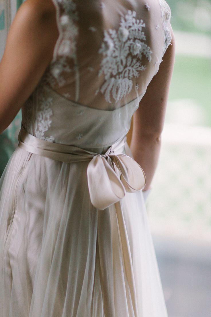 女の子の憧れリボン♡後ろ姿もキュートにきまるバックリボンドレスをご紹介＊にて紹介している画像