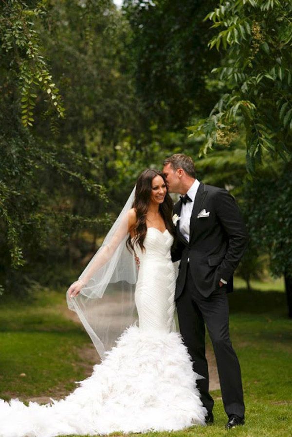 まるで白鳥の湖＊フェザーたっぷりのもこもこドレスがロマンティックでうっとり♡にて紹介している画像