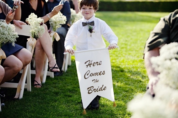 "Wedding Ceremonies: Even Kids Are the Stars! Get Dressed Up in Adorable and Fabulous Fashion!"にて紹介している画像