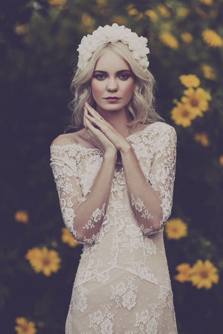 Cute and Natural!! Slender Dresses are Perfect for Spring Garden Weddings ♡にて紹介している画像