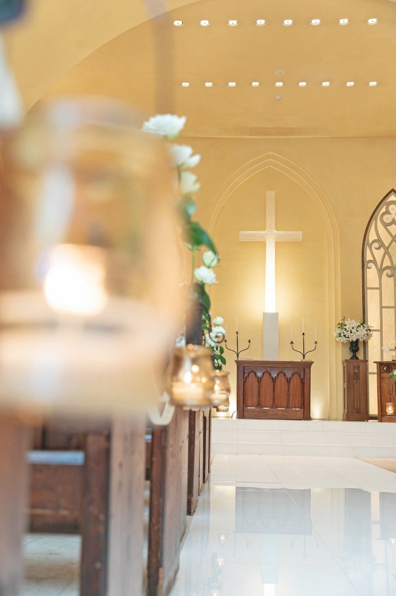 A Rare Ceremony Where Parents Exchange a Firm Handshake During the Wedding, Not Just Between Parent and Child ♩にて紹介している画像