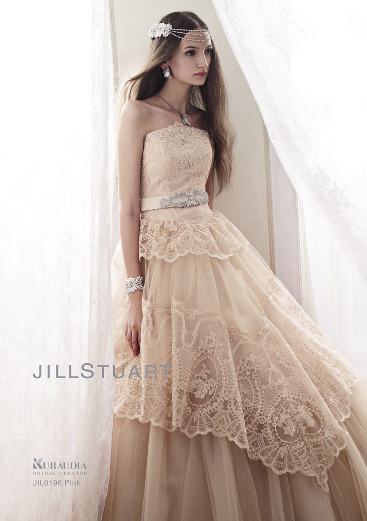 "Fall in Love with Marriage: JILL STUART's Latest Wedding Dress Collection 2015*"にて紹介している画像