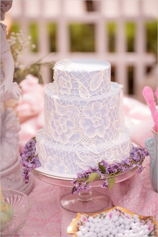 Artistry with Sugar! Luxurious and Artistic Weddings with Sugar Cakes ♡にて紹介している画像