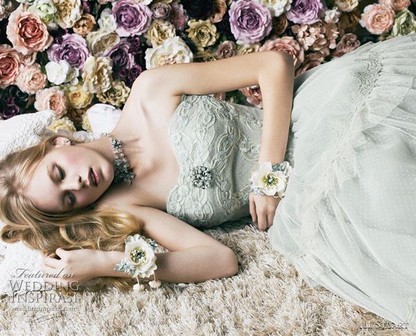 "Fall in Love with Marriage: JILL STUART's Latest Wedding Dress Collection 2015*"にて紹介している画像