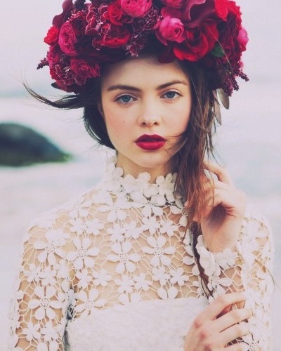 "Highly Rated Crayon Lips Available at 100 Yen Stores!"にて紹介している画像