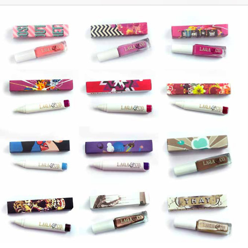 "Highly Rated Crayon Lips Available at 100 Yen Stores!"にて紹介している画像