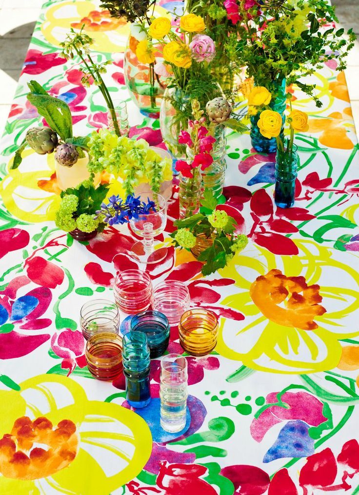 Surrounded by Love: A Wedding Inspired by the Nordic Brand 'Marimekko' ♡にて紹介している画像