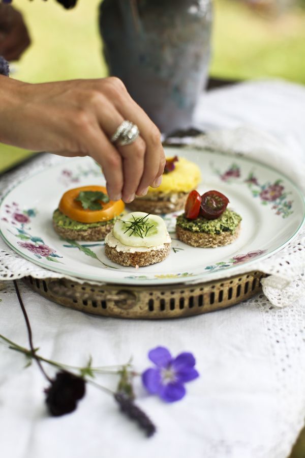 Cute Bite-Sized Sandwiches for a Warm Welcome: Exciting Ideas for Welcoming Food! 💖にて紹介している画像