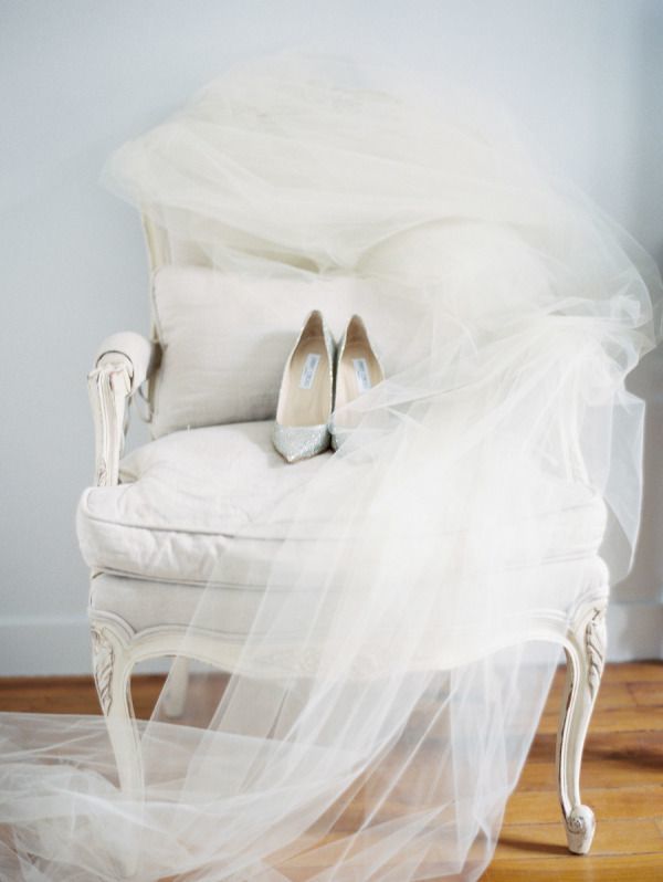 花嫁の憧れ＊JIMMY CHOO(ジミーチュウ)の素敵なweddingシューズに見とれちゃう♡にて紹介している画像