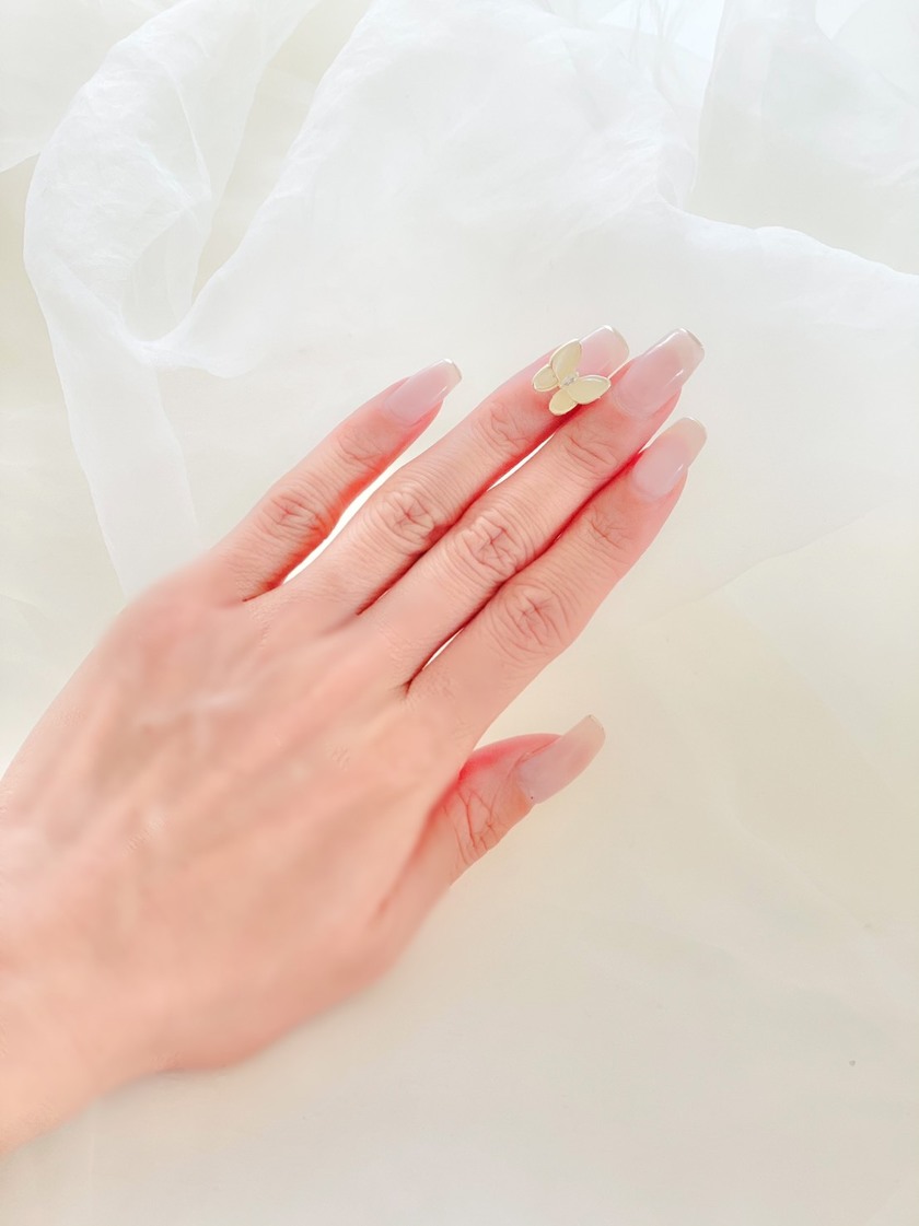 セルフネイラーさんにも、サロンに持ち込みにも♡marry shopで【ちょうちょのネイルパーツ】売ってます*にて紹介している画像