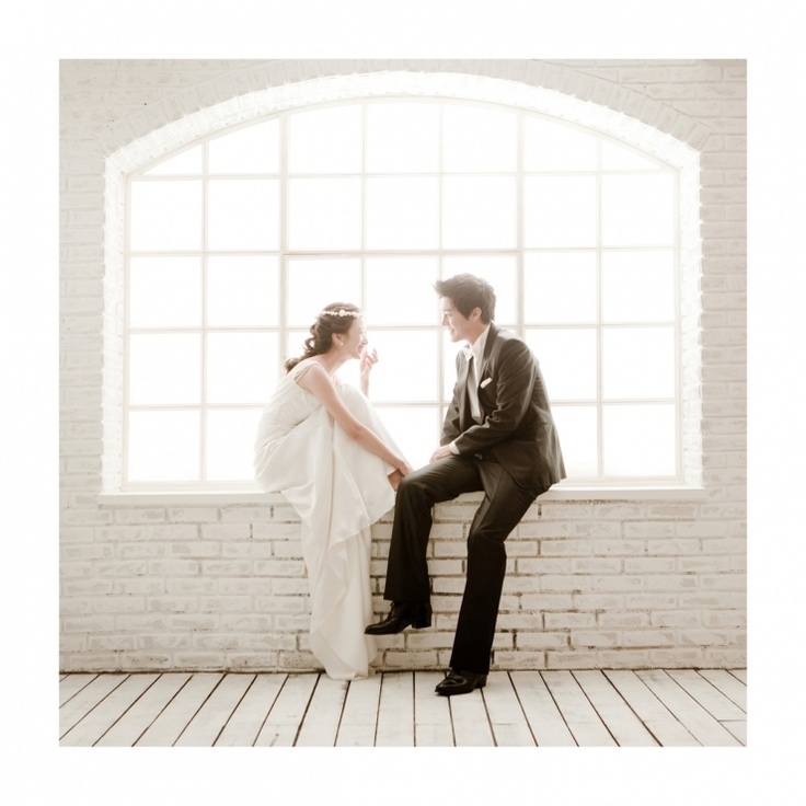 A Comprehensive Guide to Capturing the Best Wedding Photos by Country♡にて紹介している画像
