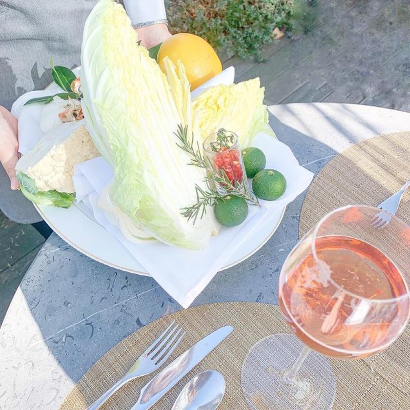 Just by placing it in a rice cooker or pot, you can easily supplement your iron deficiency 🍳. I'm curious about the [iron egg] 🐣.にて紹介している画像