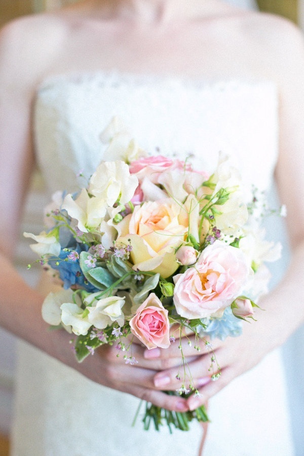 Introducing Adorable Pastel Bouquets by Main Color ♡にて紹介している画像