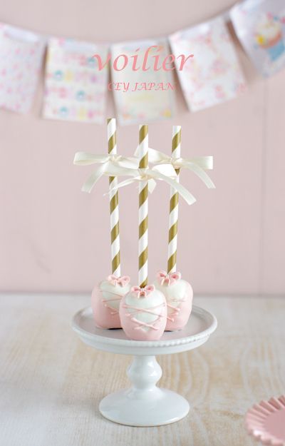 "Because I'm a Girl! Let's Celebrate with Adorable Pastel-Colored Cakes!"にて紹介している画像