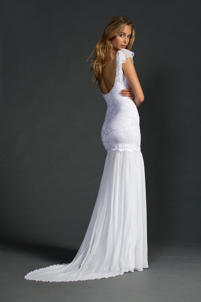 "From Australia! Become a Stunningly Sexy Bride in 'GRACE LOVES LACE' Dresses ♡"にて紹介している画像