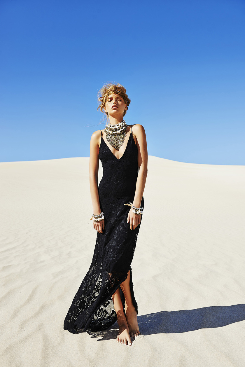 "From Australia! Become a Stunningly Sexy Bride in 'GRACE LOVES LACE' Dresses ♡"にて紹介している画像