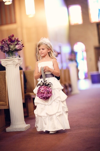 Cute Round Flowers: Check Out Flower Bags and Flower Balls!にて紹介している画像