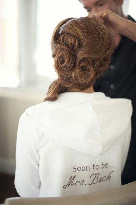 くるんっとかわいい♡ヴィンテージ感あふれるレトロヘアは『ピンカール』で作ります♩にて紹介している画像