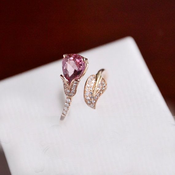 A Collection of Beautiful Rings Found on 'Etsy' That You Can Order from Writers Around the World♡にて紹介している画像